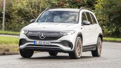 Mercedes EQB - front cornering