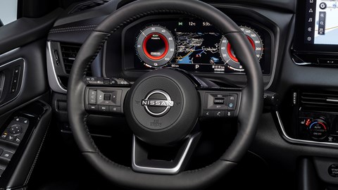 Nissan Qashqai steering wheel