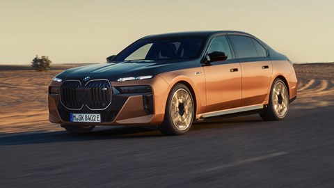 BMW i7 M70 - front three quarter