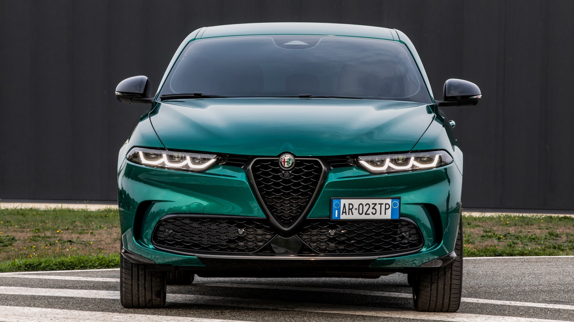 Alfa Romeo Tonale review (2023): Italy's X1 rival driven in the UK ...