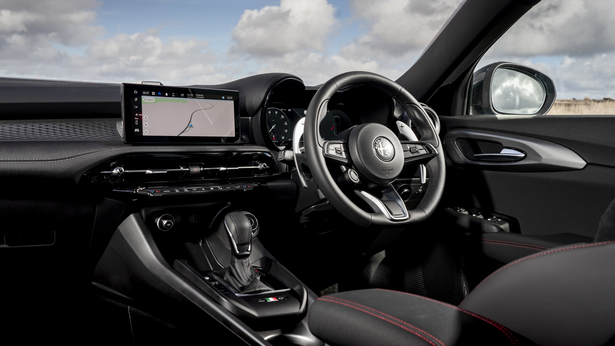 Alfa Romeo Tonale PHEV - interior