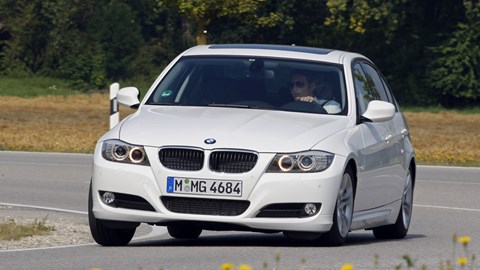 BMW E90 3 Series LCI 320d Specifikationer, bränsleförbrukning