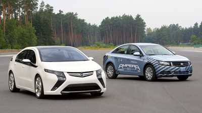 Vauxhall Ampera plug-in hybrid CAR review