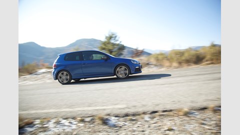 VW Golf R (2010) review