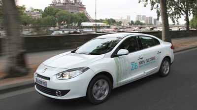 Renault Fluence ZE electric car (2012) prototype review