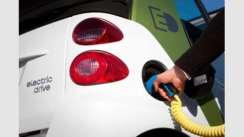 It's a cinch to top up the Smart Fortwo Electric Drive. If you happen to have sockets near your driveway