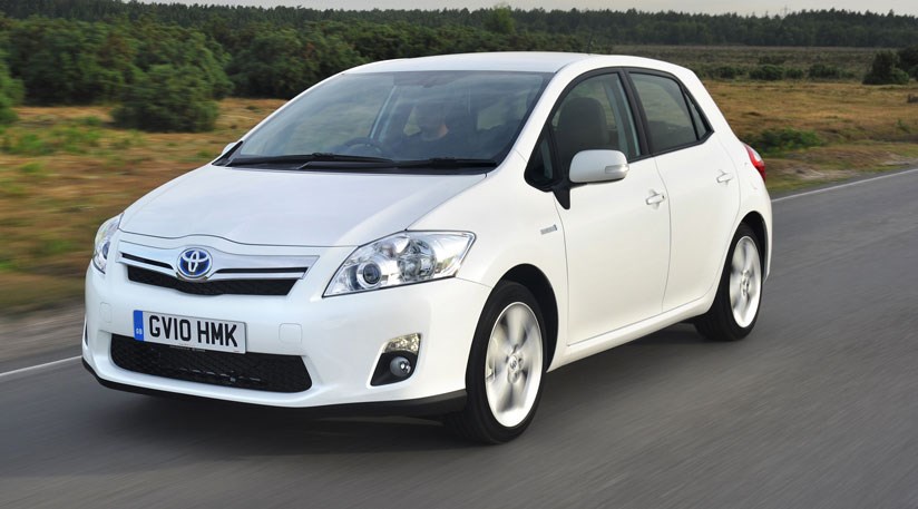 Toyota Auris 2010 Hatchback (2010 - 2013) reviews, technical data, prices