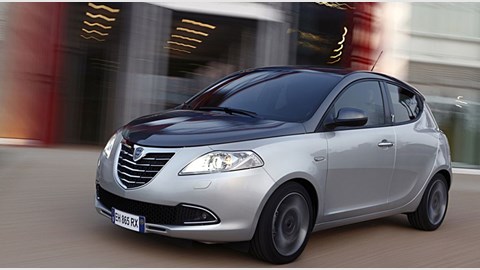 Chrysler Ypsilon 0.9 TwinAir (2011) review