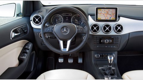 Mercedes B200 Sport (2012) review
