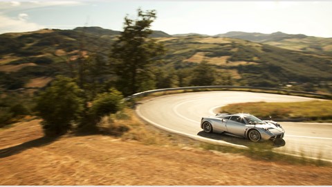 Pagani Huayra (2013) review