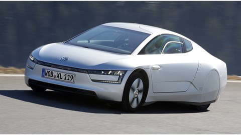VW XL1 is powered by a two-cylinder diesel engine and a PHEV powertrain