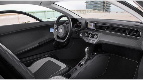 VW XL1 interior: two seats only