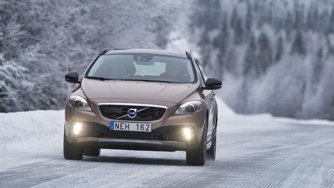 Volvo V40 Cross Country D2 (2013) Review