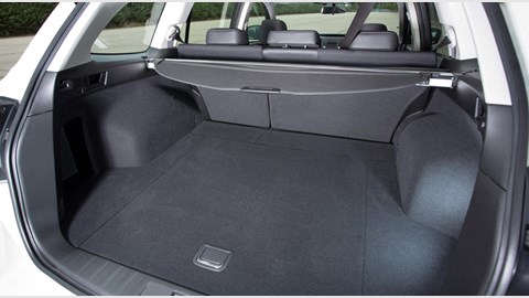 Subaru Outback 2.0D SX Lineartronic (2013) review