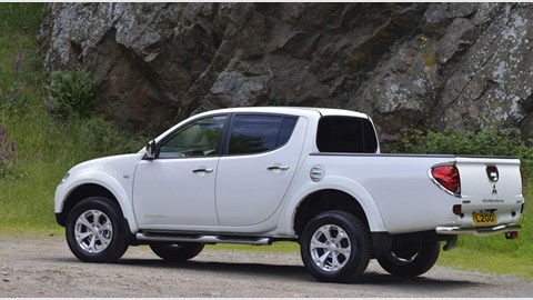Mitsubishi L200 Barbarian 4×4 (2014) review