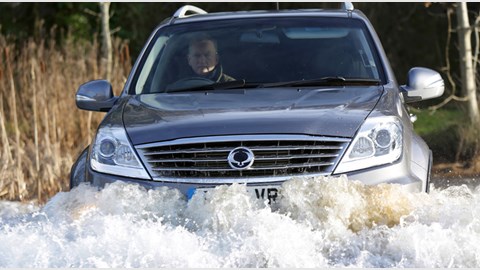 Ssangyong Rexton W EX (2014) review