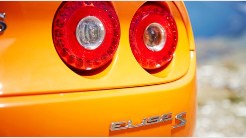 Alfa Romeo 4C vs Lotus Elise S vs Porsche Cayman (2014) review