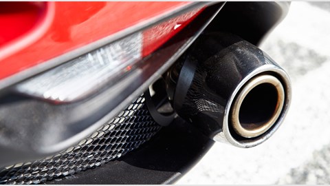 Alfa Romeo 4C vs Lotus Elise S vs Porsche Cayman (2014) review