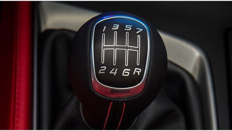 Chevrolet Corvette C7 Stingray (2014) review