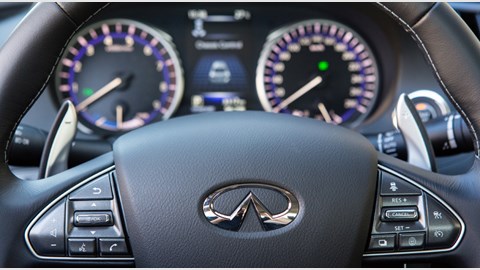 Infiniti Q50 Hybrid S (2014) review