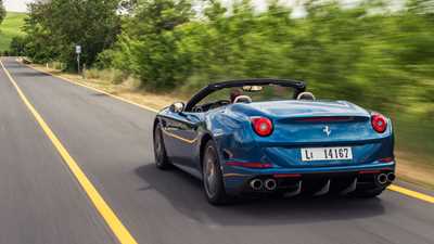 CAR reviews the new Ferrari California T