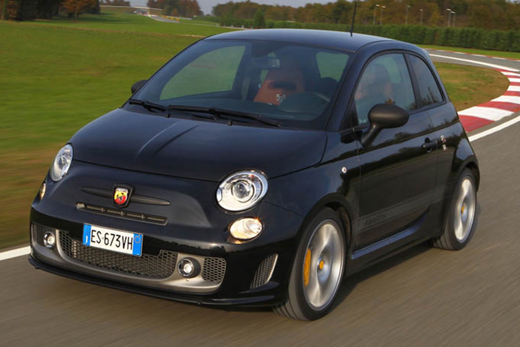 Abarth 595 Competizione (2014) Review | CAR Magazine