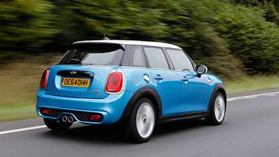The new 2014 Mini five-door hatchback review by CAR magazine
