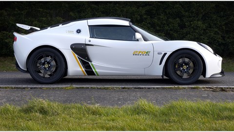 Lotus Exige 270E Tri-Fuel: side photo