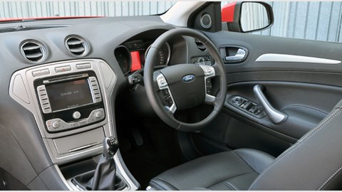 Ford Mondeo Econetic CAR review interior photo