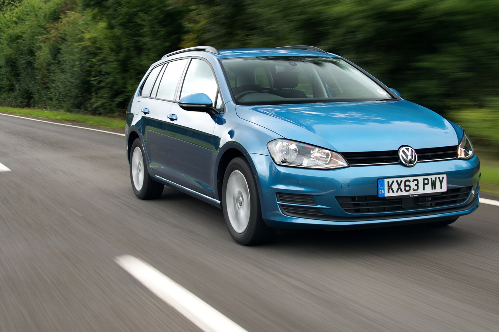 VW Golf Estate 1.6 TDI 105 SE 2015 review CAR Magazine