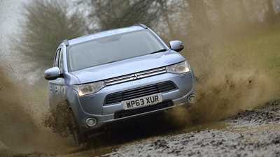 Mitsubishi Outlander PHEV (2015) review