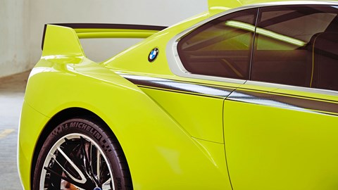 Blingy wheels wear vast 21in tyres