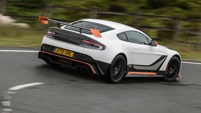 Aston Martin Vantage GT12 (2015) review