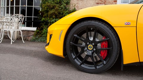 Brakes are up from 350mm at the front to 370mm