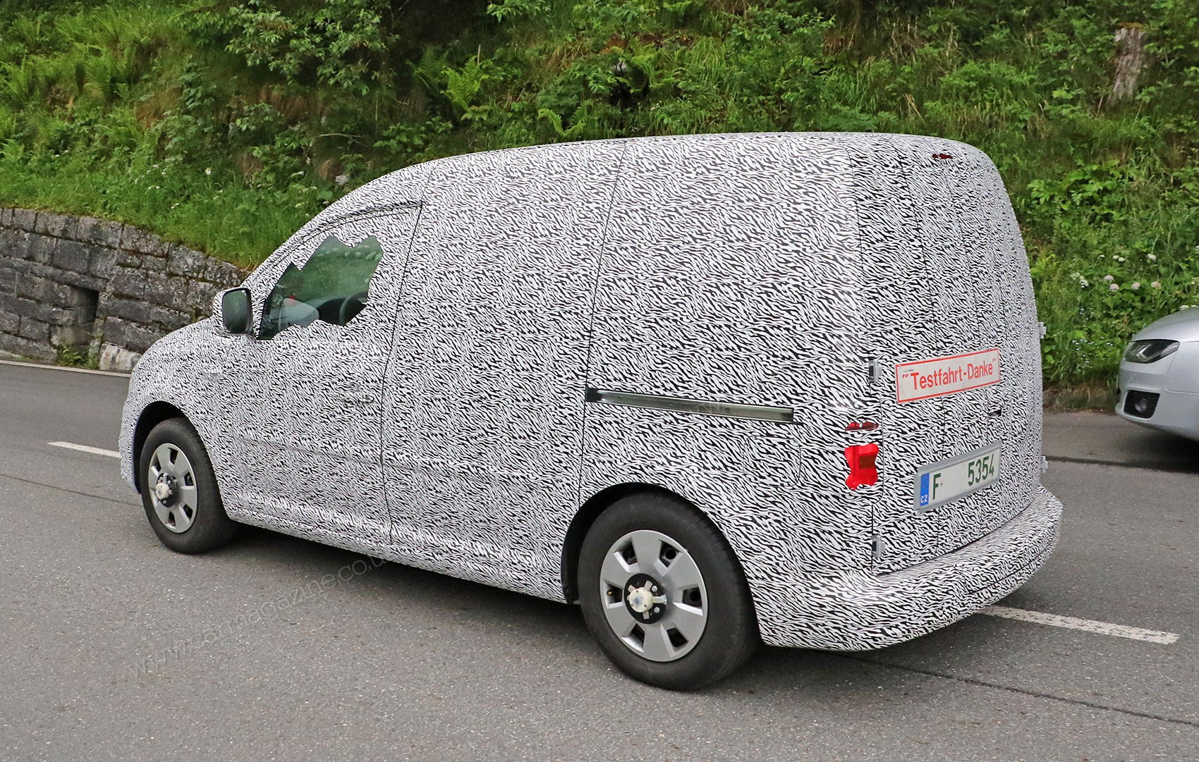 2016 Skoda Roomster rendered based on VW Caddy