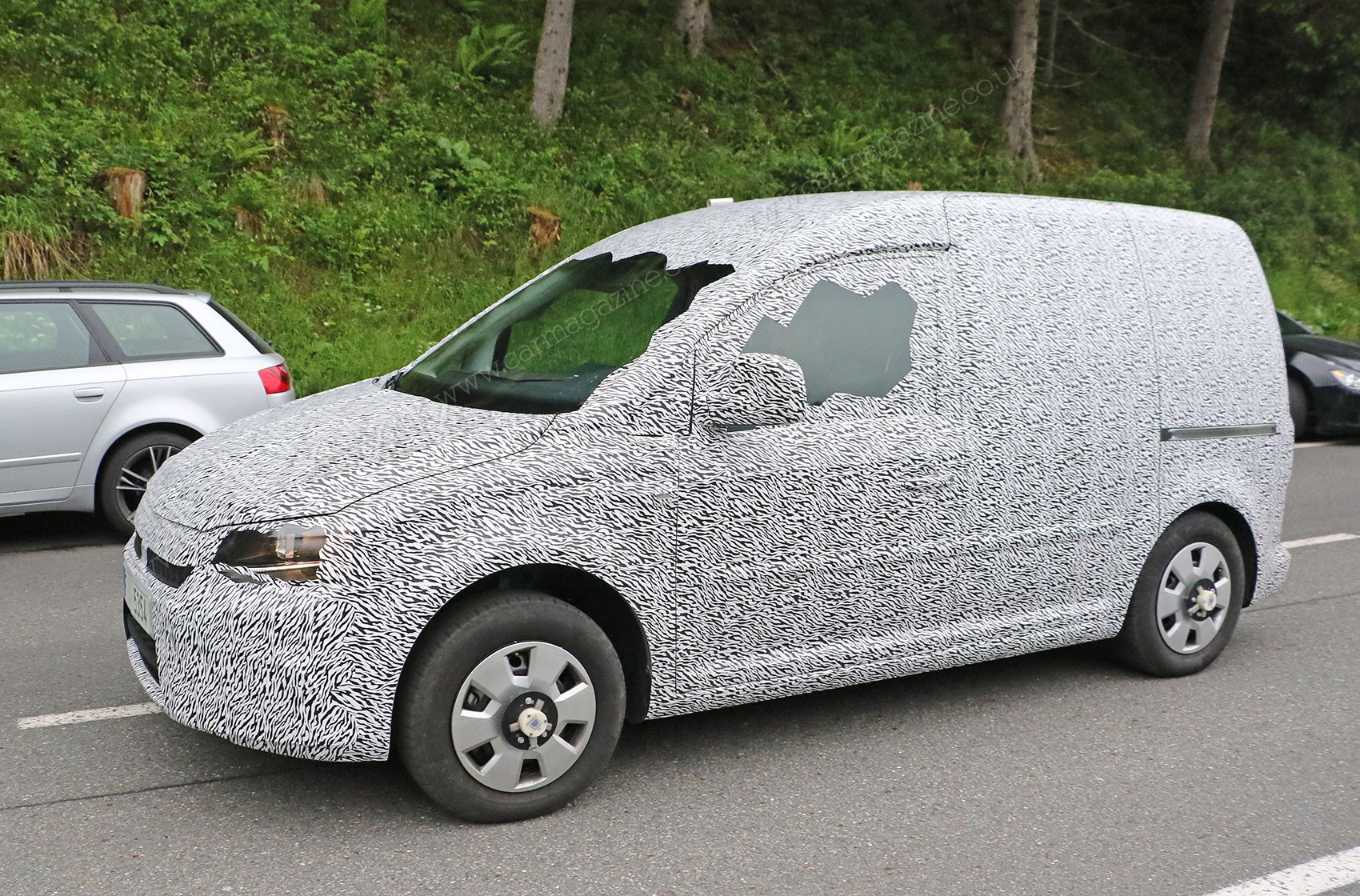 Should Skoda's All-New Roomster Be So VW Caddy-Like?