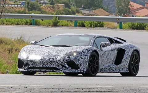 Lamborghini Aventador: that V12 lives on until at least 2022