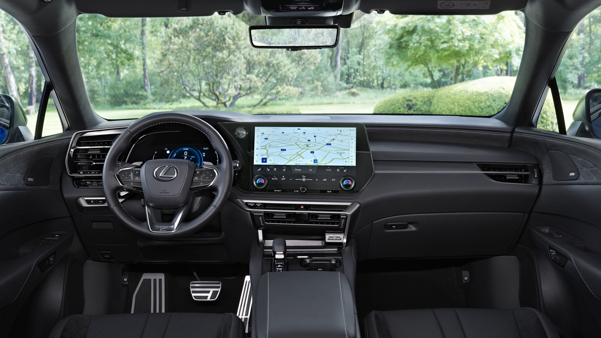 Lexus Apple CarPlay and Android Auto upgrade - Lexus UK Magazine