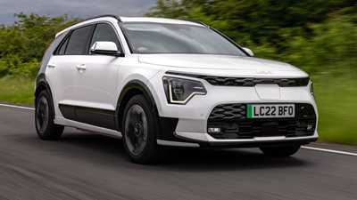 Kia Niro EV (2023) review: new suit, same heart