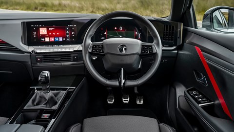 Vauxhall Astra Sports Tourer review - driving position