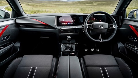 Vauxhall Astra Sports Tourer review - whole front interior, steering wheel, screens, red bits