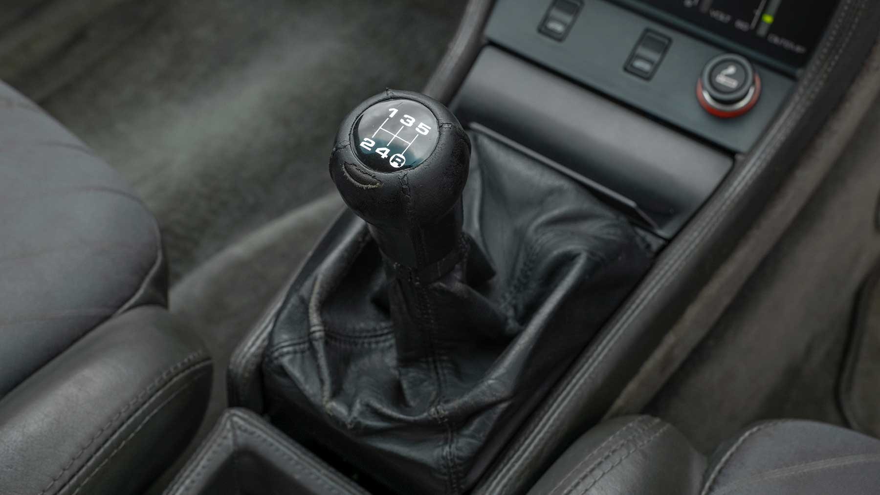 Simple, deliberate action for Audi Quattro five-speed gearbox