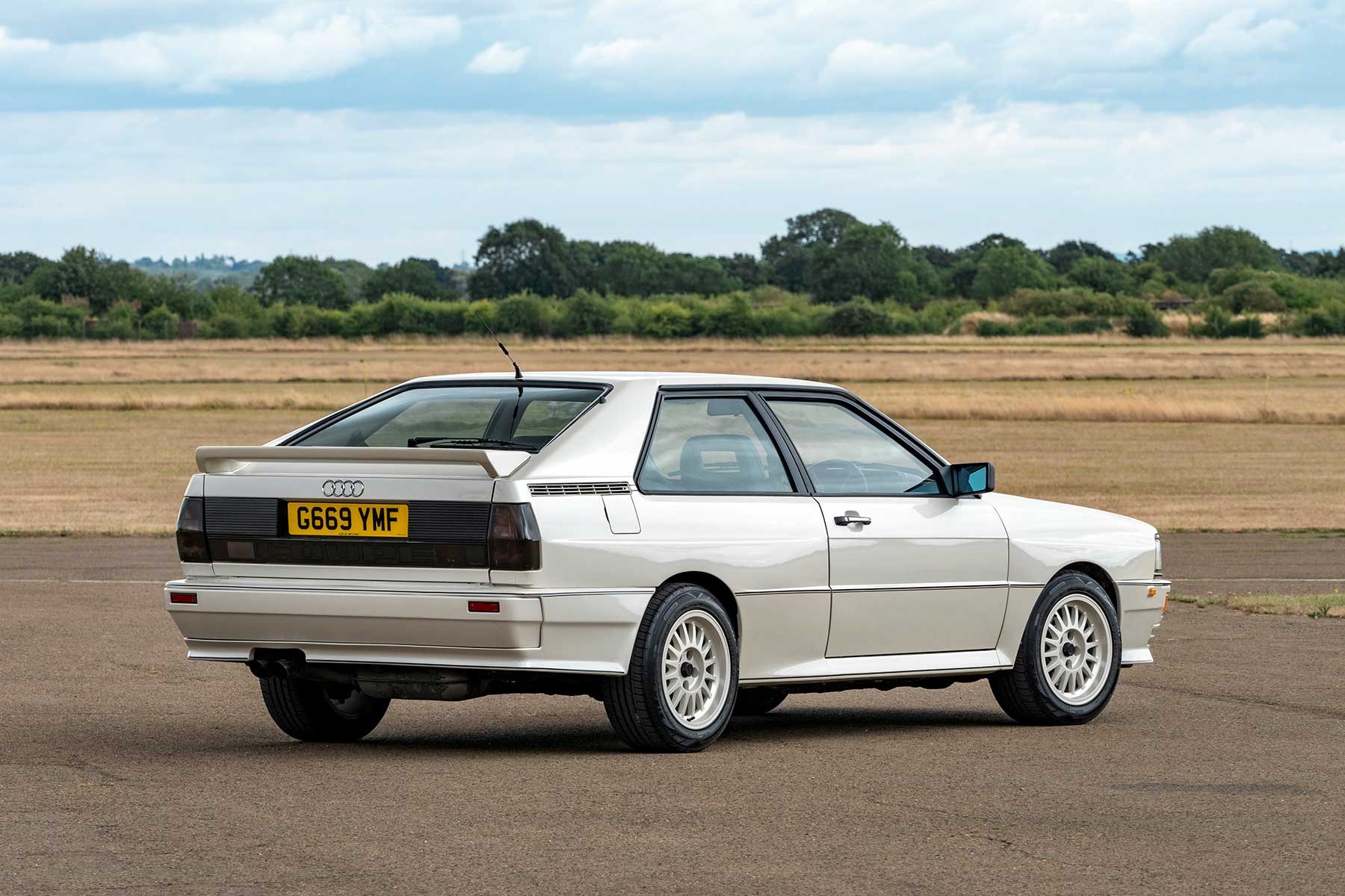 White 1989 Audi Quattro 20v coupe