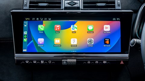 DS 7 (2023) review: infotainment screen