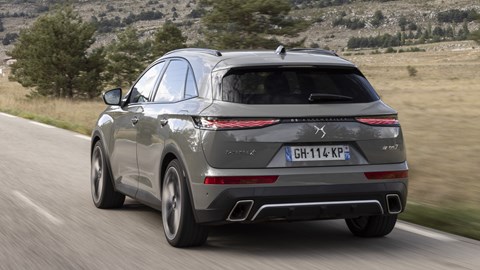 DS 7 - rear tracking