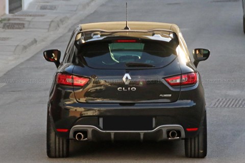  Menos concepto, más producción Renault Clio R.S.  mula manchada