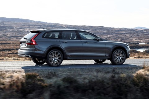 2016 Volvo V90 Cross Country