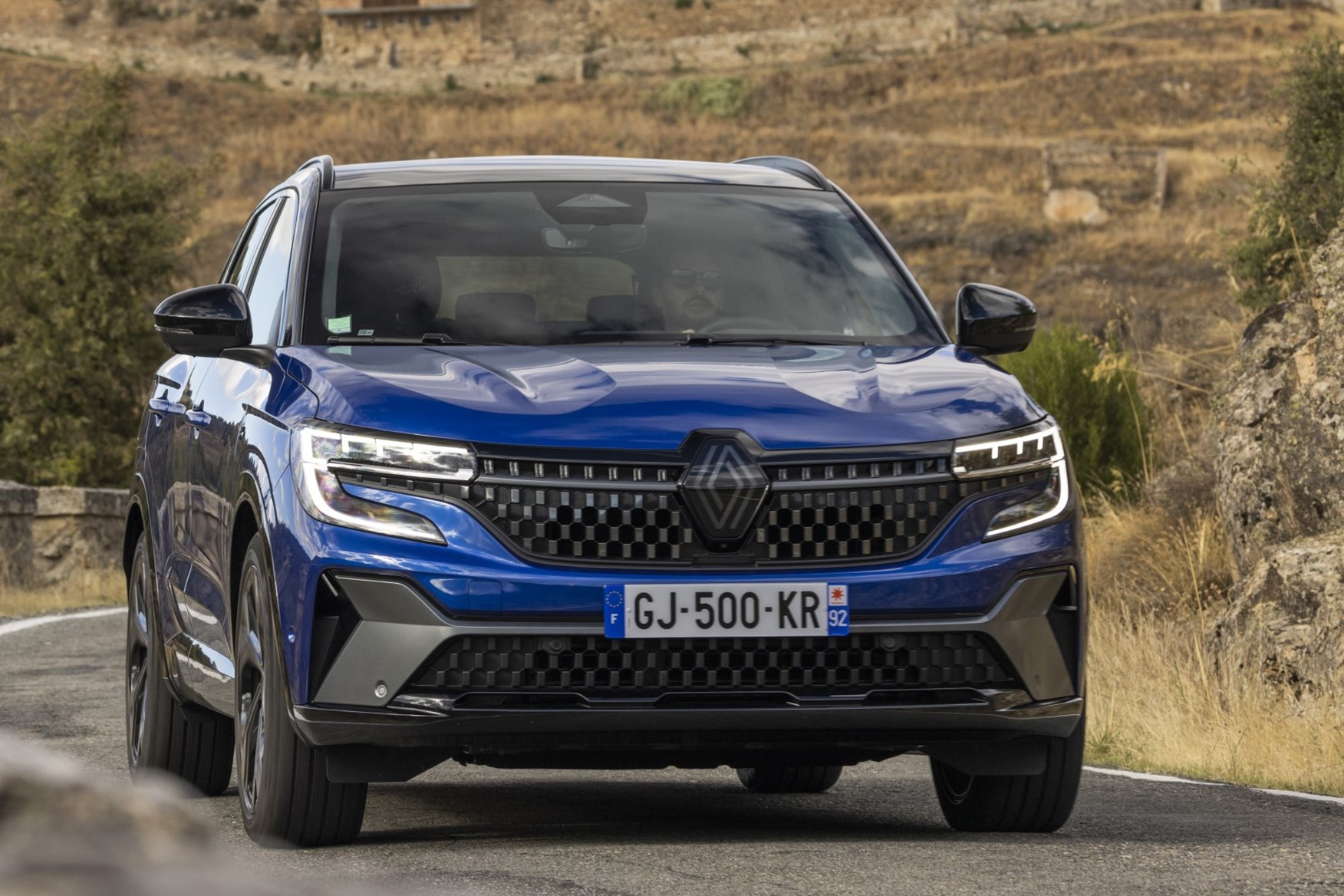 Renault Austral Review (2023): Renault’s Hybrid Finally Comes Of Age ...