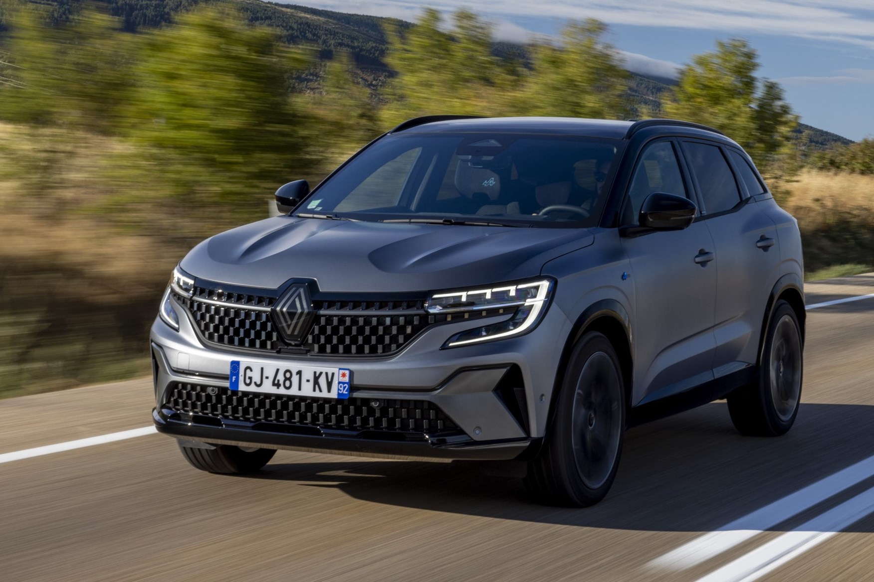 Renault Austral Review (2023): Renault’s Hybrid Finally Comes Of Age ...