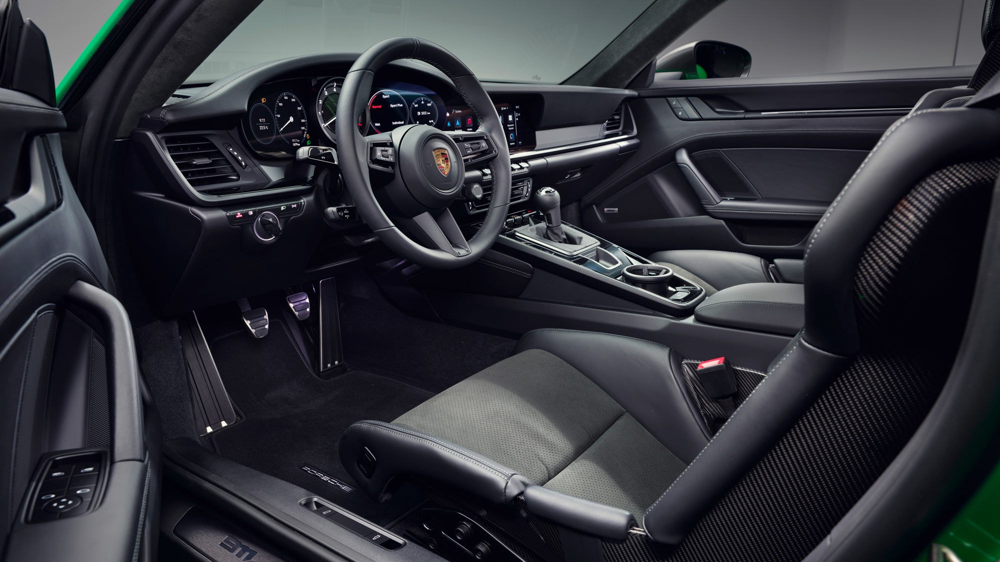 New Porsche 911 Carrera T: 380bhp GT3 Lite with manual gearbox for £98,500  | CAR Magazine
